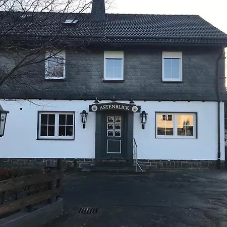 Gast - Gästehaus Astenblick Auch Für Grosse Gruppen Geeignet Winterberg