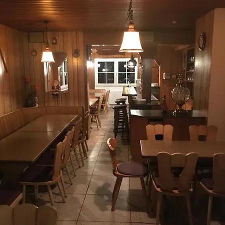 Ferienhaus Gast - Gästehaus Astenblick Auch Für Grosse Gruppen Geeignet Winterberg