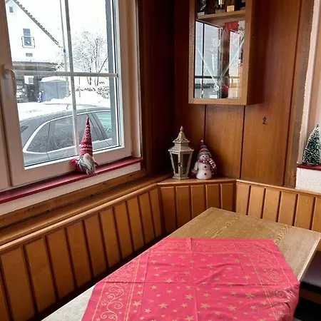Gast - Gästehaus Astenblick Auch Für Grosse Gruppen Geeignet