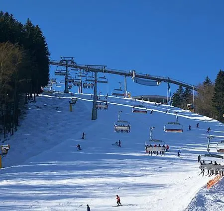 Gast - Gästehaus Astenblick Auch Für Grosse Gruppen Geeignet Ferienhaus Winterberg